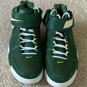 LeBron 2 Oregon Away Size 15